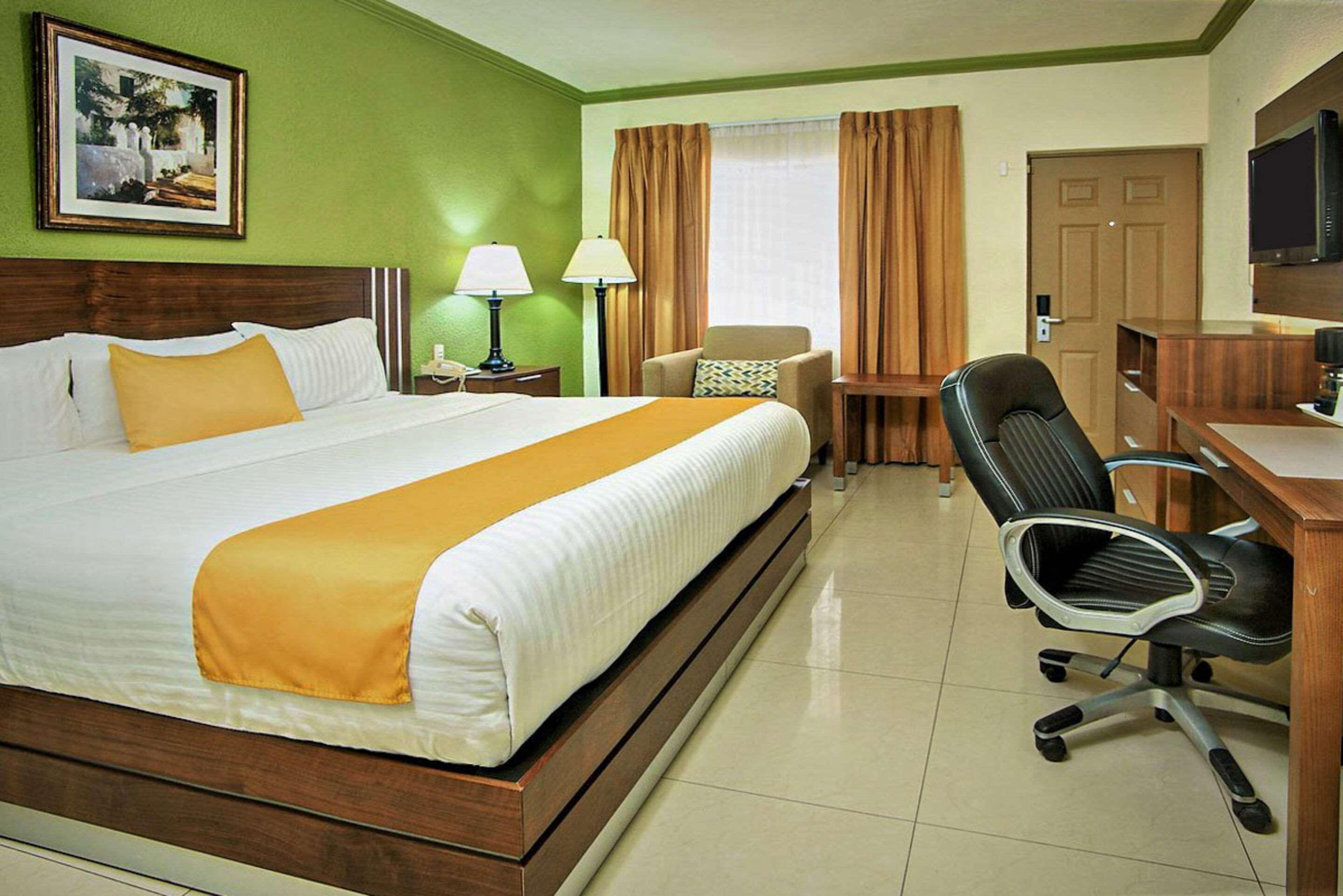 Quality Inn Ciudad Obregon Exterior photo