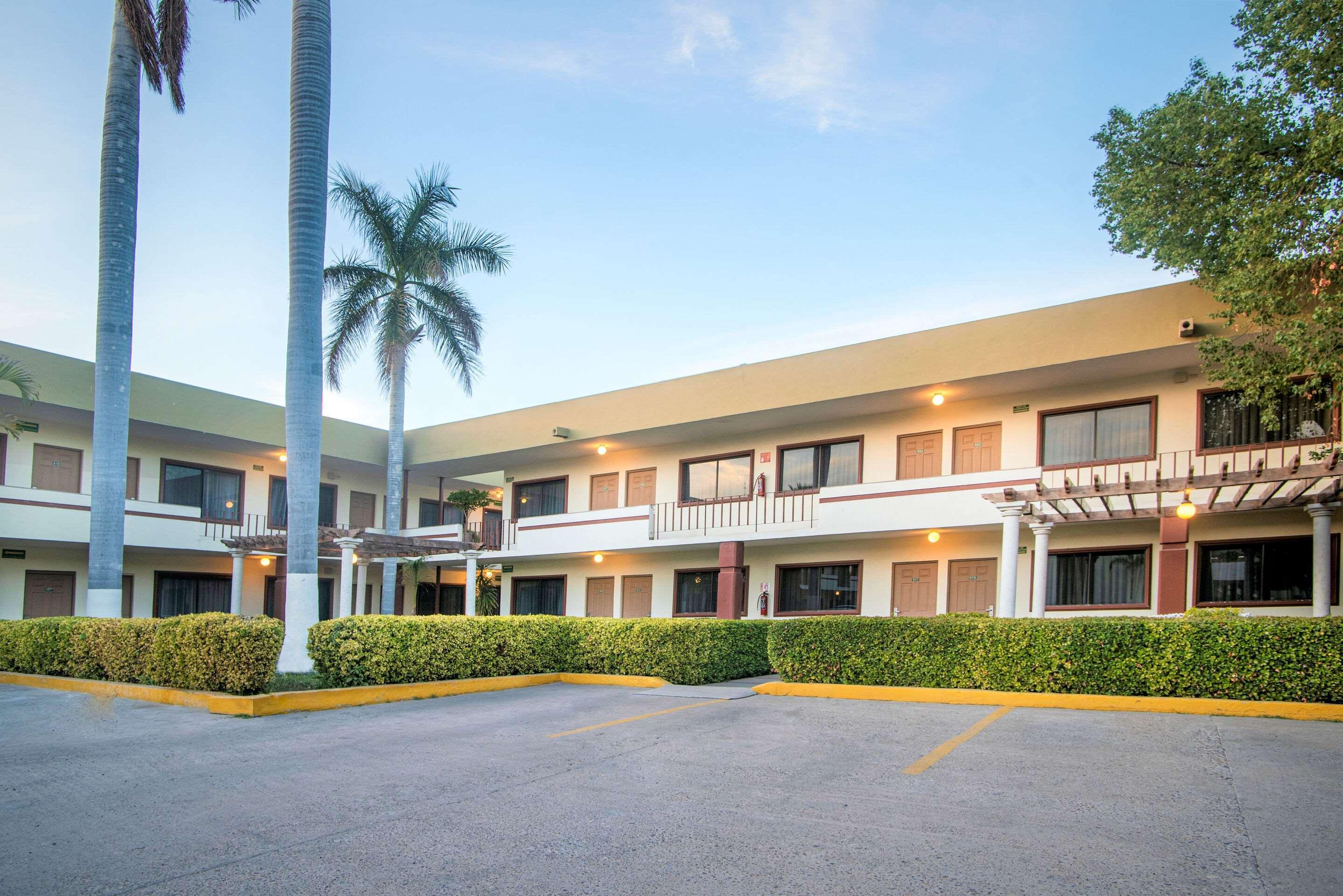 Quality Inn Ciudad Obregon Exterior photo